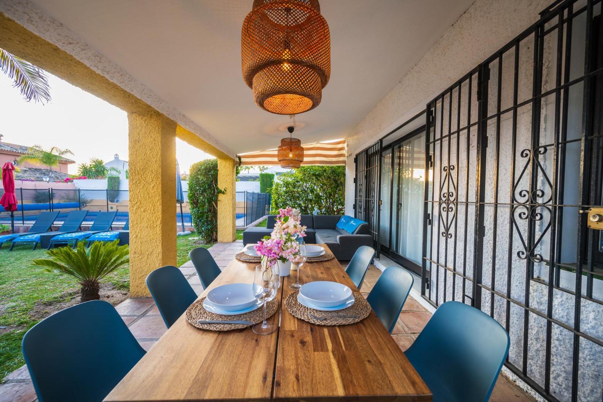Typical Beach House Las Chapas Playa With Heated Pool Marbella Exterior photo